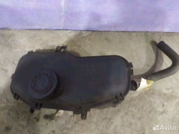 Peugeot partner tepee бачок гур руля 2008-2020г