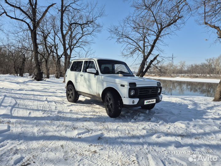 LADA 4x4 (Нива) 1.7 МТ, 2012, 140 000 км