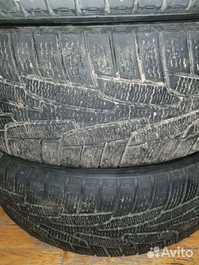 Kumho I'Zen KW15 215/60 R17