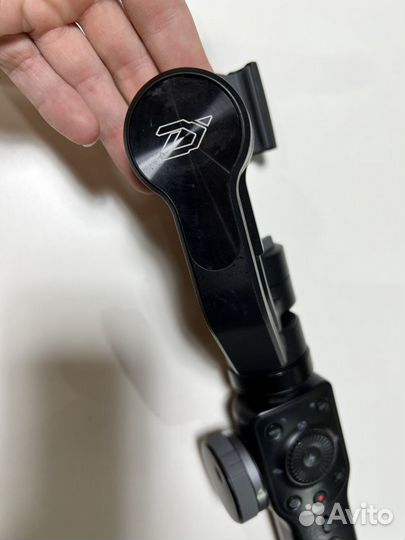 Стабилизатор Zhiyun smooth 4