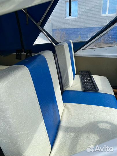 Лодка с мотором