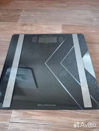 Весы напольные электронные