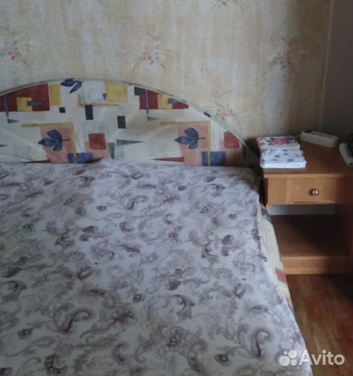 Продам спальный гарнитур