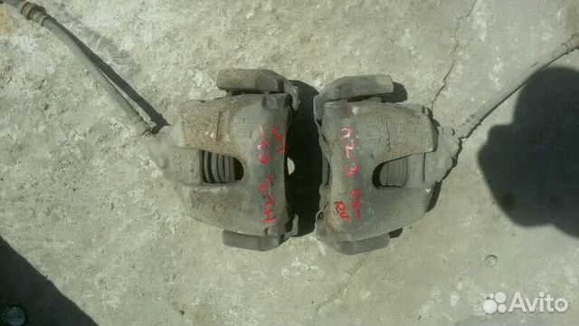 Суппорт передний на Мазда 3 03-08