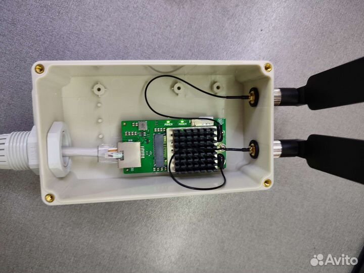 Модем cat 9 в гермобоксе