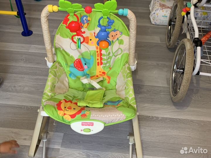 Шезлонг детский