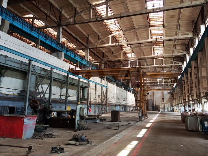 Свободного назначения, 12000 м²