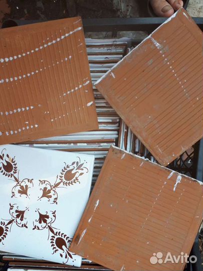 Керамическая плитка настенная остатки