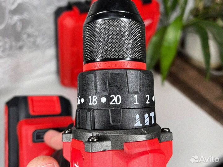 Шуруповерт (Абсолютно новый)