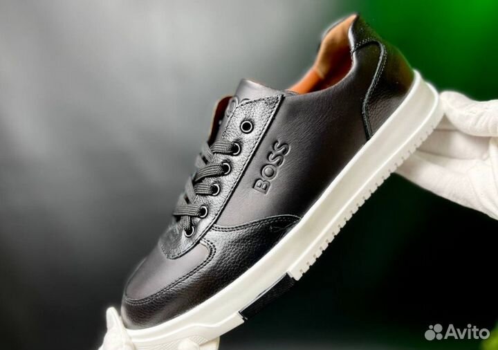 Кроссовки Boss комфортные