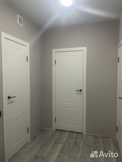 Установка межкомнатных дверей