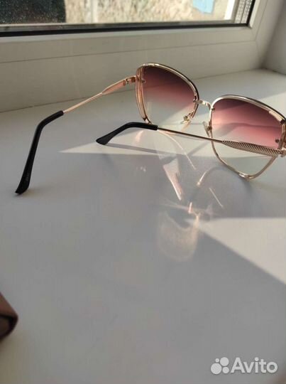 Солнцезащитные очки женские LUX качества,новые