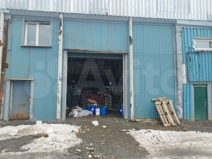Гараж, > 30 м²