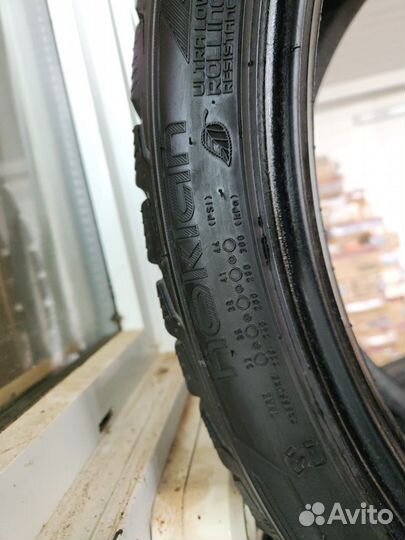 Nokian Tyres Hakkapeliitta R2 255/35 R20 185M