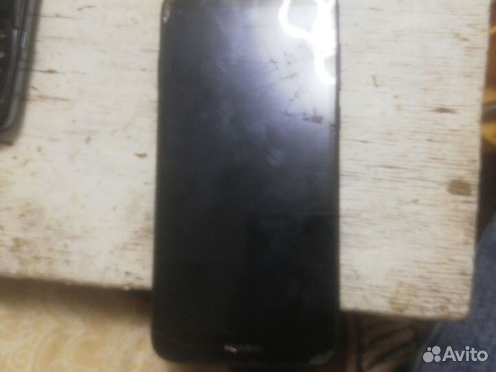 HUAWEI Y6, 2/8 ГБ