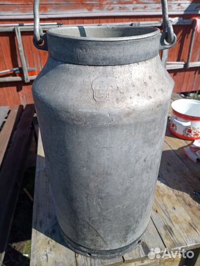 Антиквариат. Бидон времён ВОВ