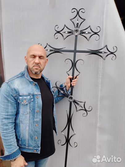 Кованый крест на могилу К2