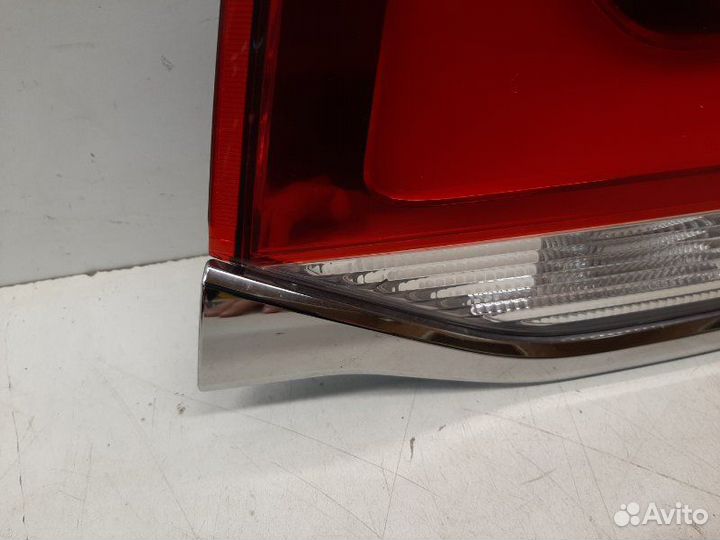 Фонарь задний правый Toyota Land Cruiser 200 2016