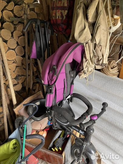 Детский трехколесный велосипед с ручкой