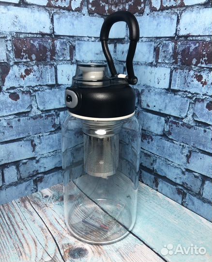 Бутылка стеклянная с чехлом, ремешком и фильтром