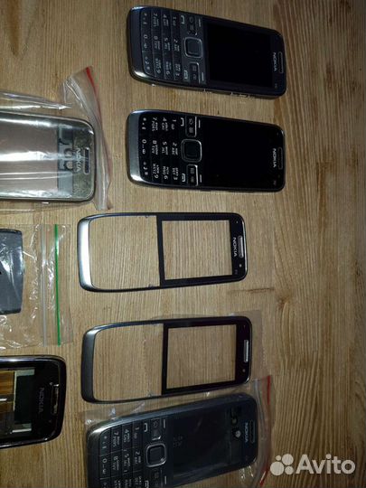 Оригинальные запчасти Nokia e52