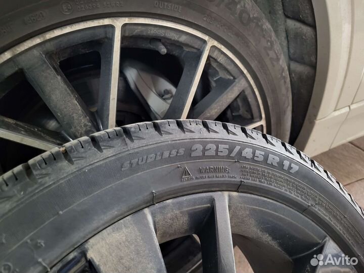 Michelin X-Ice 3 225/45 R17 94H