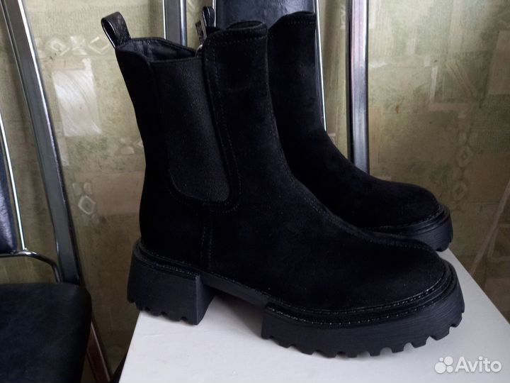 Ботинки женские 38 размера