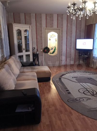 Дом 260 м² на участке 8 сот.