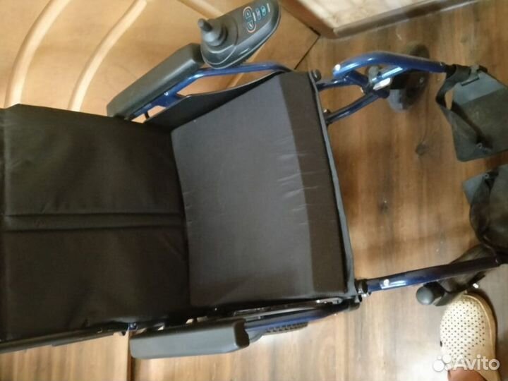 Инвалидное кресло-коляска с электроприводом, KY123