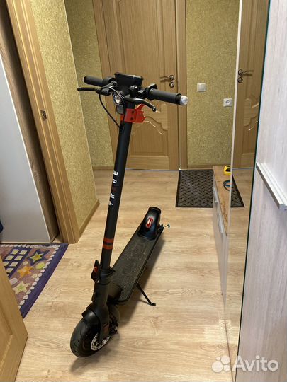 Электросамокат Tribe Maya