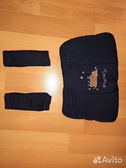 Подушка в коляску Макларен