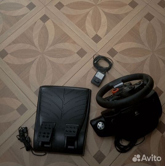 Logitech Driving Force GT в хорошем состояний