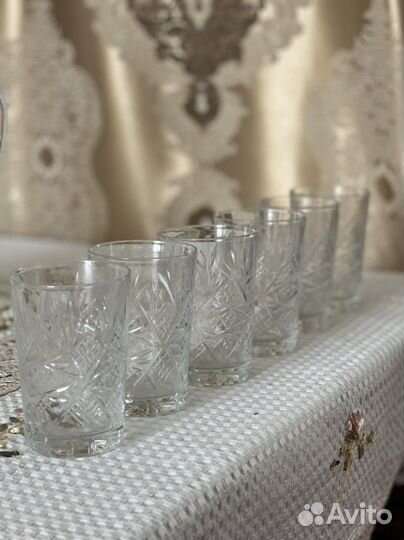 Графин со стаканами