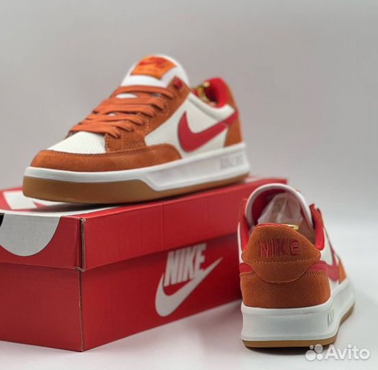 Кроссовки Nike SB Dunk Low