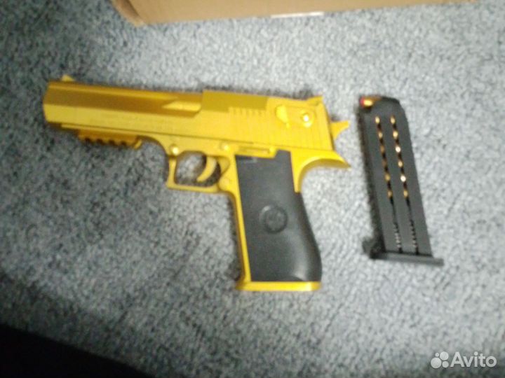 Пистолет игрушка