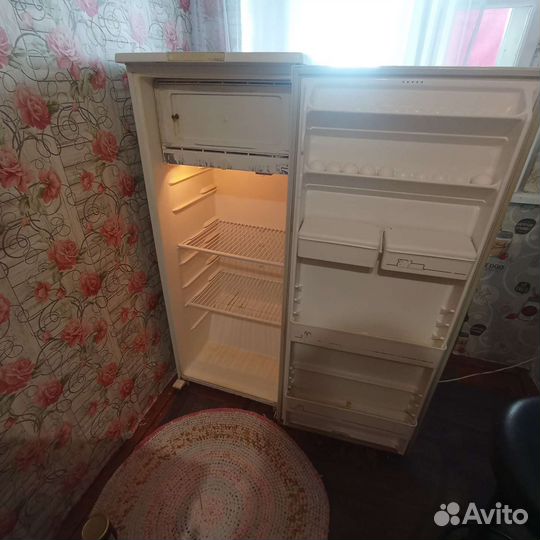 Холодильник бу, самовывоз