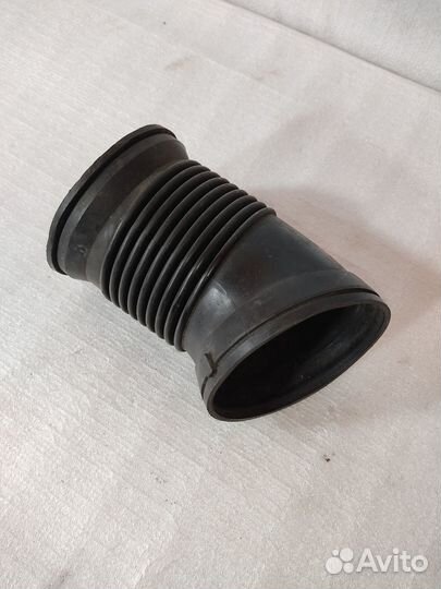 Патрубок воздуховода bmw 5 e39 м57
