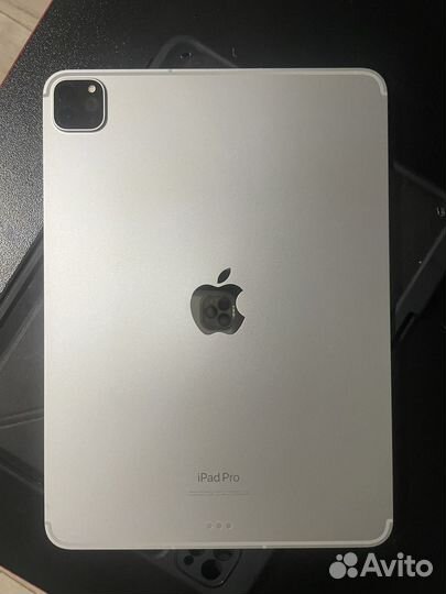 iPad Pro 11 WI-FI + Cellular