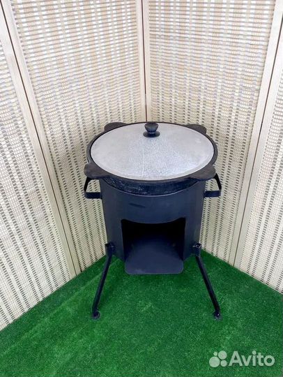 Казан чугунный с печкой