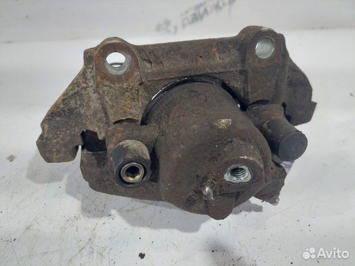 Суппорт передний левый Volkswagen Polo 5 1.6 CFN