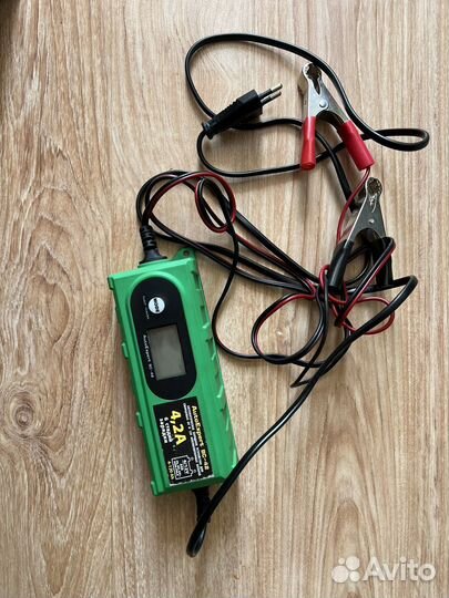 Зарядное устройство для автомобиля