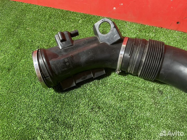 Патрубок воздушного фильтра Bmw 7 Series F01/F02