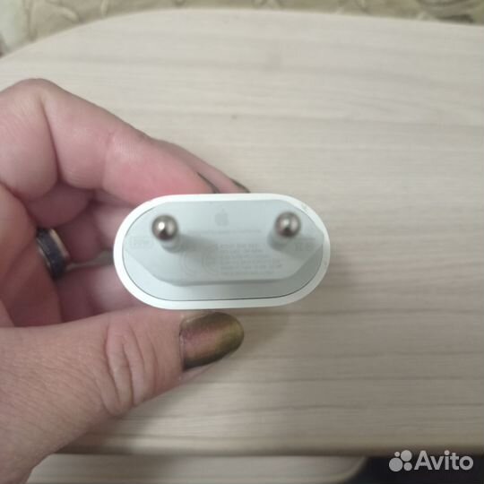 Зарядное устройство на iPhone