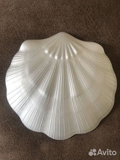 Блюдце из перламутра 