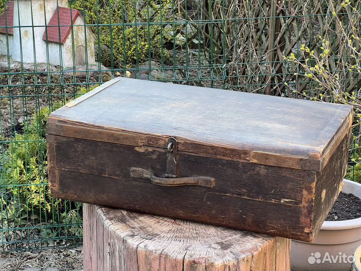 Старинный сундук каретный чемодан