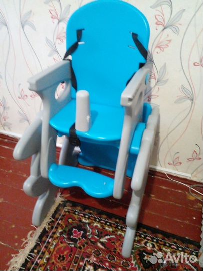 Стул для кормления