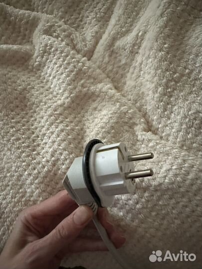 Отпариватель для одежды midea
