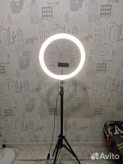 Кольцевая лампа со штативом 33см