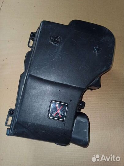 Корпус блока предохранителей Ситроен C5X7