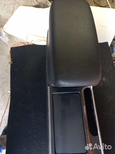 Консоль подлокотник Mazda 6 GG